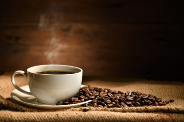腸活特集 コーヒーは便秘の悩みに対して良い飲み物 悪い飲み物 カラダチェック エクオールや腸内フローラを郵送キットで自宅で検査
